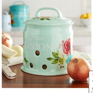 Pioneer woman onion keeper🍃Price is firm🍃